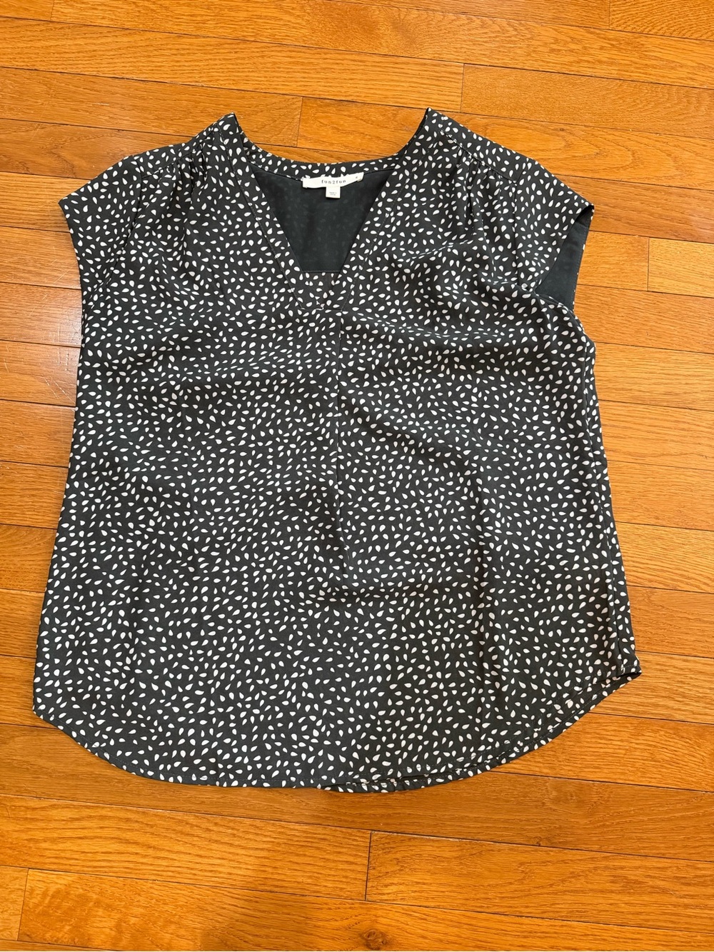 Grey and White Patterned V-Neck Women’s Top